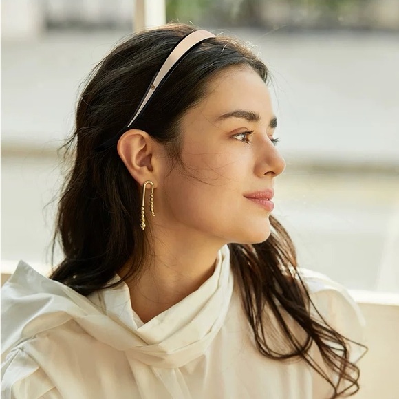 Evita Peroni Denmark - Audrey Hepburn Style Headband - Picture 1 of 6